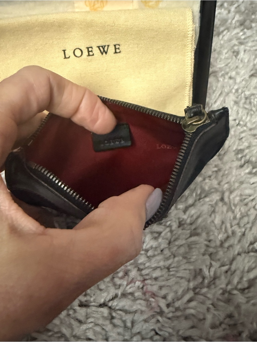 LOEWE Black Half-Moon Mini Pouch with Green D-Ring Accent - Picture 4 of 5